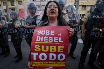 கலவர பூமியான ஈகுவடார்; அவசரநிலை பிரகடனம்!