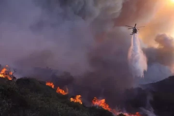 அமெரிக்காவின் லாஸ் ஏஞ்சல்ஸ் காட்டுத்தீயினால் பலியானவர்களின் எண்ணிக்கை 16 ஆக உயர்வு