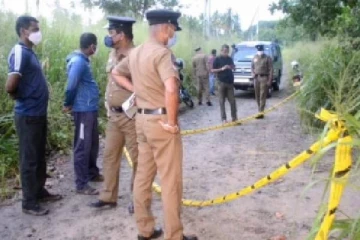 காயங்களுடன் தோட்டப் பகுதியில் சடலமாக வயோதிபப் பெண்