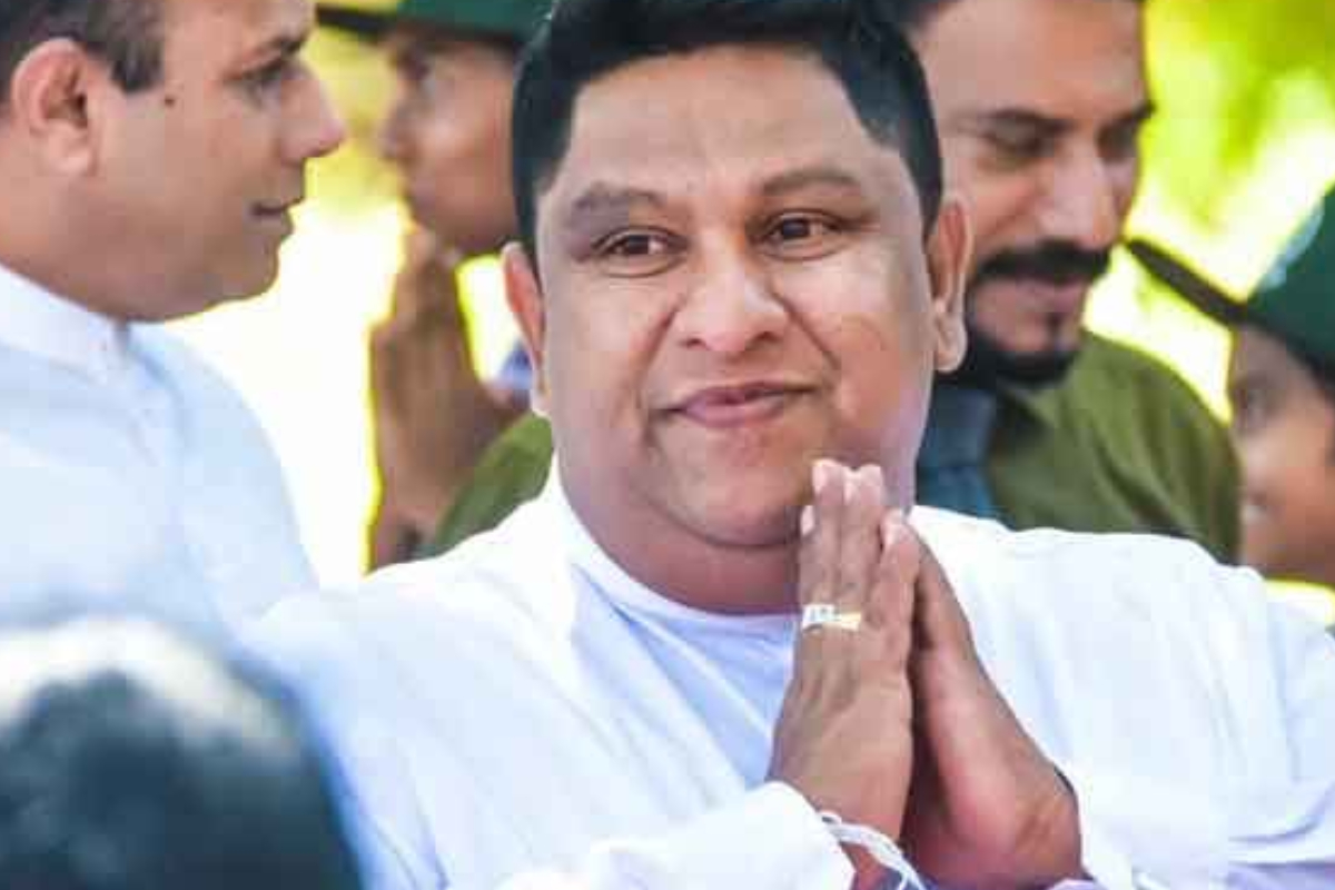 ஈரான் கப்பலுக்கு அழைப்பு விடுத்த கடற்படை தளபதி! அமைதி காக்கும் இந்தியா | Sl Navy Commander Calls On Iranian War Ship ஈரான் கப்பலுக்கு அழைப்பு விடுத்த கடற்படை தளபதி! அமைதி காக்கும் இந்தியா | Sl Navy Commander Calls On Iranian War Ship