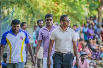 அல்வாய் விளையாட்டு விழாவில் விறுவிறுப்பாக இடம்பெற்ற உதைப்பந்தாட்ட போட்டி (Photos)