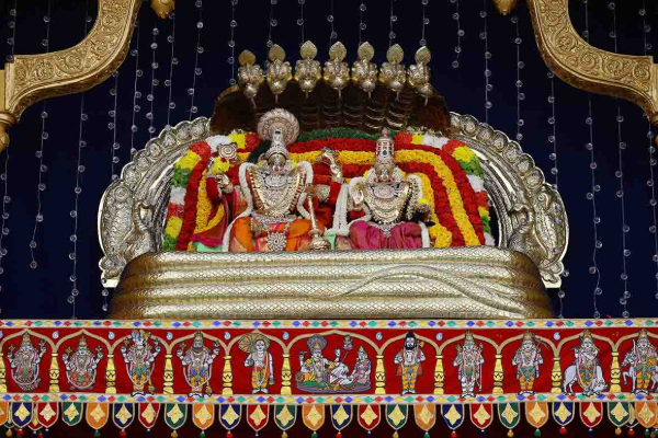 வாழ்வின் இன்னல்கள் நீங்கி முக்தி கிடைக்கும் வைகுண்ட ஏகாதசி இன்று! | Today Is Vaikuntha Ekadashi வாழ்வின் இன்னல்கள் நீங்கி முக்தி கிடைக்கும் வைகுண்ட ஏகாதசி இன்று! | Today Is Vaikuntha Ekadashi