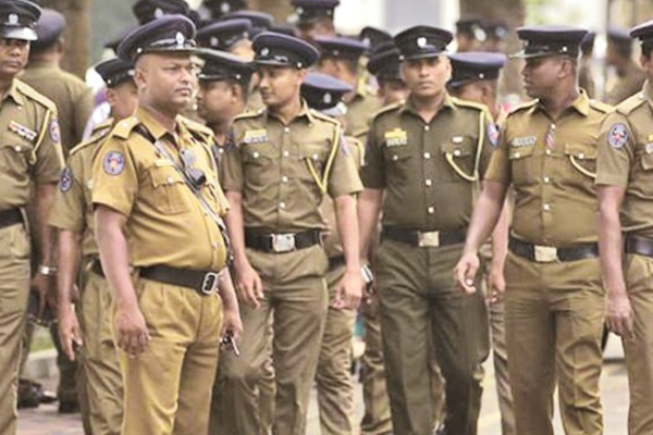 திருமணமான புதுமாப்பிள்ளையின் விபரீத முடிவு - மனைவியும் உயிரை மாய்க்க முயற்சி | Yound Boy Dead Wife Admitted In The Hospital