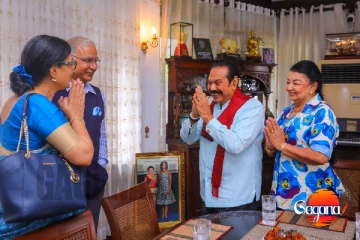 ඉන්දීය මහ කොමසාරිස් මහින්ද බලන්න තංගල්ලට යයි [PHOTOS]