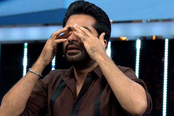 பெற்றோர் பற்றி பேசி கண்ணீர் விட்ட சிம்பு! பிக்பாஸ் அல்டிமேட் வைரல் ப்ரோமோ | Simbu Cries In Bigg Boss Ultimate Show