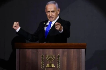 கைதில் இருந்து தப்பிக்க புதிய வழியில் பறந்த நெதன்யாகுவின் விமானம்?