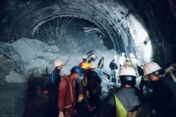 சுரங்கப்பாதை விபத்து; 40 பேரின் கதி என்ன? ஆய்வுப்பணி தீவிரம்!