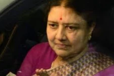 சசிகலாவுக்கு ஆதரவாக செயல்பட்டால் நடவடிக்கை: அமைச்சர் ஜெயக்குமார் எச்சரிக்கை