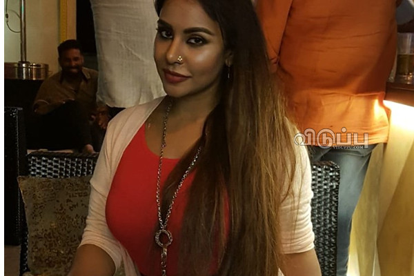 அட்ஜெஸ்மெண்ட் செய்தும் வாய்ப்பில்லை!! அந்தரங்க வாழ்க்கையை வெட்டவெளிச்சமாக்கி மார்க்கெட்டை இழந்த நடிகைகள்!! | Kollywood Glamour Heroines Fully Damaged Her Life