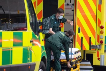 பிரித்தானியாவில் கடந்த 24 மணிநேரத்தில் 165 பேர் கொரோனாவால் மரணம்!