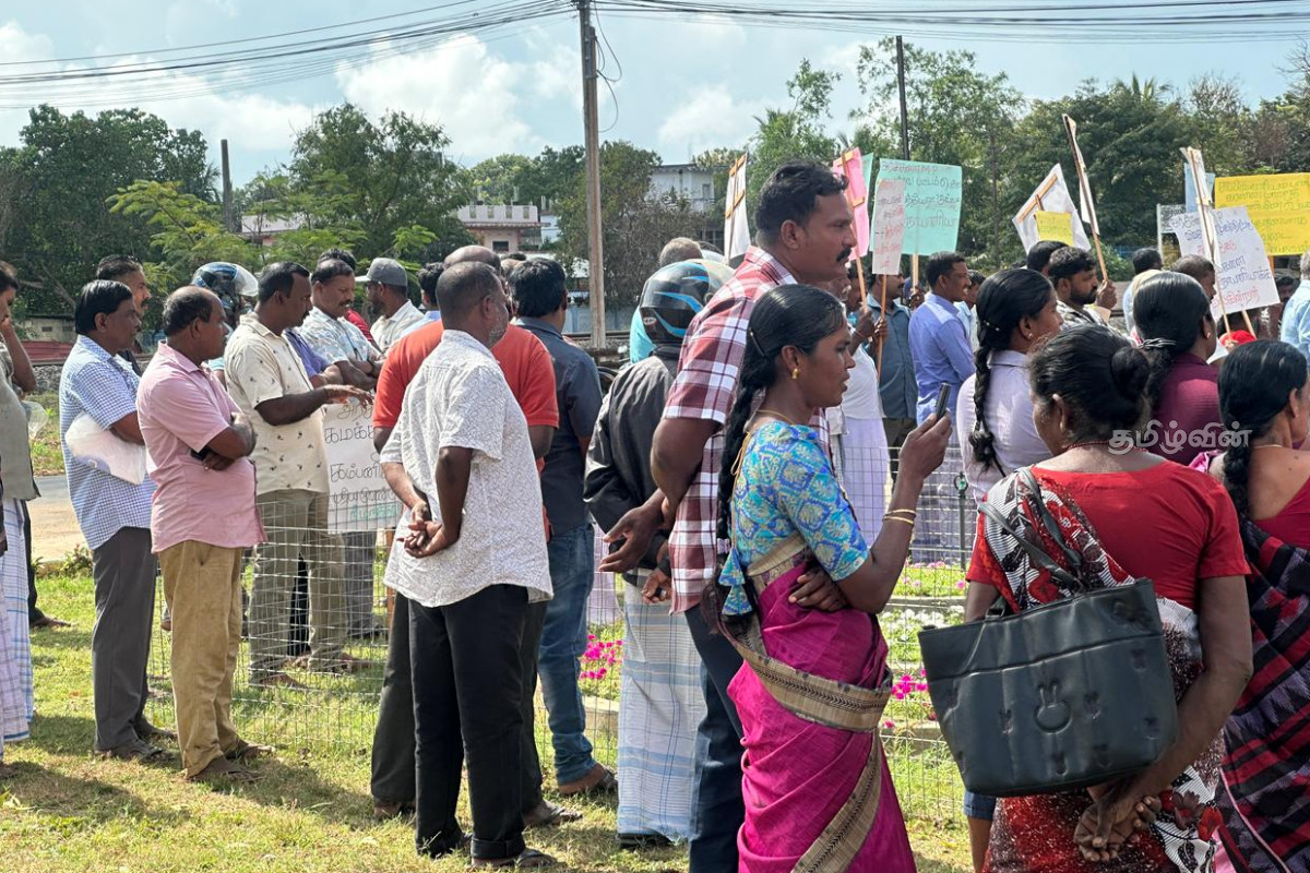 கிளிநொச்சியில் தமிழரசு கட்சி உறுப்பினர்கள் போராட்டம்: ஊழல் மறைப்பு குற்றச்சாட்டு தீவிரம் | Tamil Arasu Party Members Protest In Kilinochchi