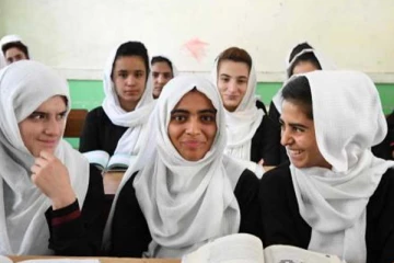 இப்படித்தான் இருக்க வேண்டும்; மாணவிகளிற்கான புதிய விதிமுறைகளை அறிவித்த  தலிபான்!