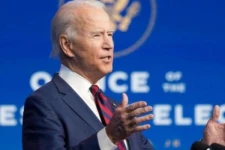 அமெரிக்கர்கள் ஒரே நேரத்தில் நான்கு நெருக்கடிகளை சந்திக்கிறார்கள்- இனி தாமதிக்க முடியாது: ஜோ பைடன்