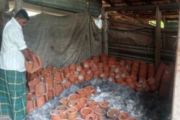 எரிபொருள் தட்டுப்பாட்டால் அழிவடையும் தமிழரின் பாரம்பரிய தொழில்(Photo)