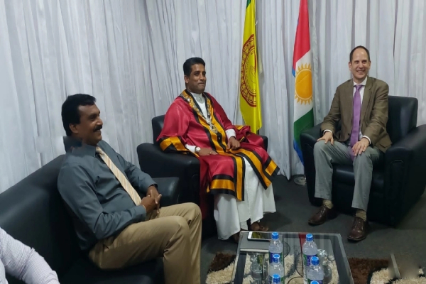 கனடா துாதுவரிடம் யாழ்.மாநகர முதல்வர் விடுத்த கோரிக்கை! | The Request Chief Minister Of Jaffna To Canada