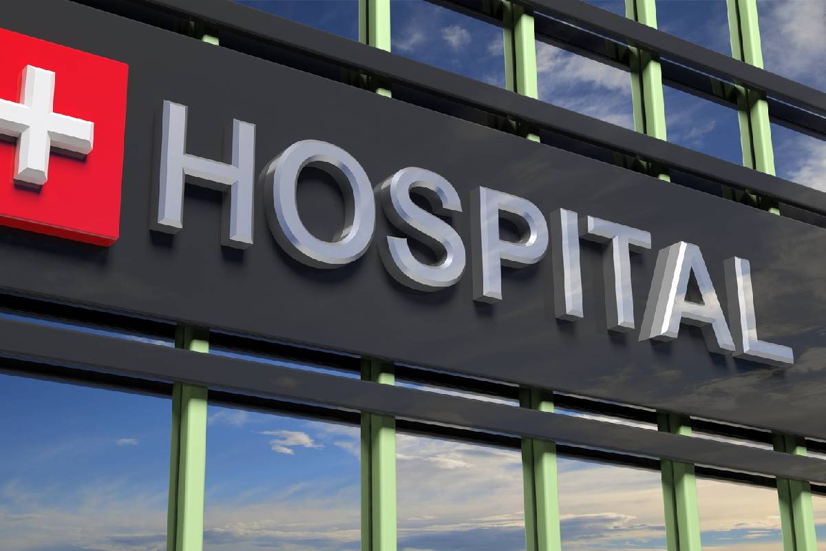 யாழில் இளம் சட்டத்தரணி திடீரென உயிரிழப்பு! | Young Lawyer Dies Of Heart Attack In Vadamarachchi