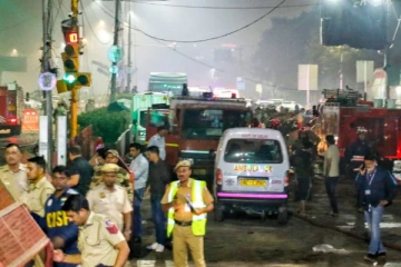 இந்தியா புதுடெல்லி வெடிப்பு சம்பவம் ; குண்டுதாரி மருத்துவர் ? வெளிவரும் பகீர் தகவல்கள்