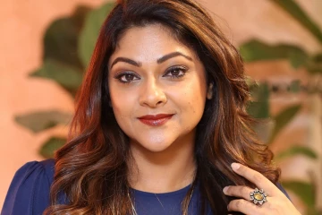 நடிகை அபிராமியா இது! உடல் எடை குறைத்து எப்படி மாறிவிட்டார் பாருங்க