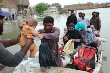 பாகிஸ்தானில் மழை வெள்ளத்தால் 1000-க்கும் மேற்பட்டோர் உயிரிழப்பு