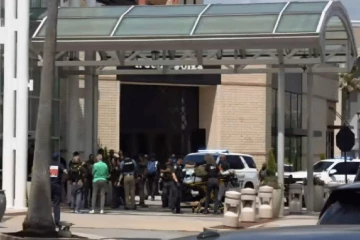 லூசியானா வணிக வளாகத்தில் துப்பாகிச்சூடு; 10 பேர் காயம்