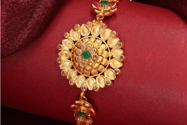 භූ දේශපාලනික අර්බුද මධ්යයේ රත්රන් රජ කරයි - රත්රන් ඉතිහාසයේ ඉහළම මිලකට | Gold Rate Today Updated Prices In Sri Lanka භූ දේශපාලනික අර්බුද මධ්යයේ රත්රන් රජ කරයි - රත්රන් ඉතිහාසයේ ඉහළම මිලකට | Gold Rate Today Updated Prices In Sri Lanka