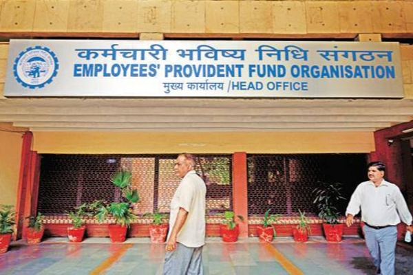 தொழிலாளர்களுக்கான பி.எஃப் (PF) வட்டி விகிதம் அதிகரிப்பு - எவ்வளவு தெரியுமா? - தமிழ்நாடு