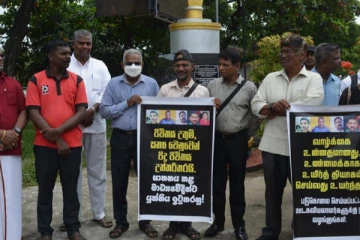 படுகொலை செய்யப்பட்ட ஊடகவியலாளர்களுக்கு நீதி வழங்கக் கோரி ஊடக அமைப்புக்கள் ஆர்ப்பாட்டம் (Photos)