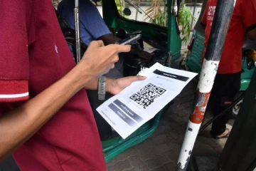 நலன்புரி உதவித்தொகை பெறுவோருக்கு கியூ.ஆர் முறையை அறிமுகப்படுத்த அரசாங்கம் தீர்மானம்