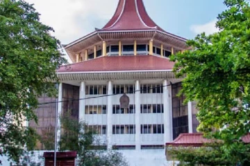 පොලිස් නිලධාරීන් 1050 ට ආසන්න පිරිසක් ඉදිරිපත් කළ පෙත්සම් 40 ක් ශ්‍රේෂ්ඨාධිකරණය නිෂ්ප්‍රභ කරයි - හේතුව මෙන්න