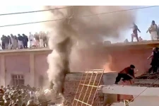 பாகிஸ்தானில் இந்து கோவில் இடம்பெற்ற சம்பவம்: 30 பேர் பொலிஸாரால் கைது!