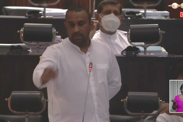 சபாநாயகரை 'பொய்காரன்' - நாடாளுமன்றத்தில் ஆவேசப்பட்ட சமிந்த விஜேசிறி - ஐபிசி தமிழ்