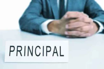 பிரபல பாடசாலையில் அதிபர் செய்த முகம் சுழிக்கும் செயல் ; துஷ்பிரயோகத்திற்குள்ளான மாணவன்