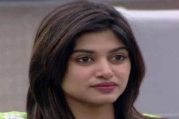 #gobackmodi ட்வீட்.. நடிகை ஓவியா மீது தேச துரோக வழக்கு பதிவு செய்ய பாஜக புகார்.!