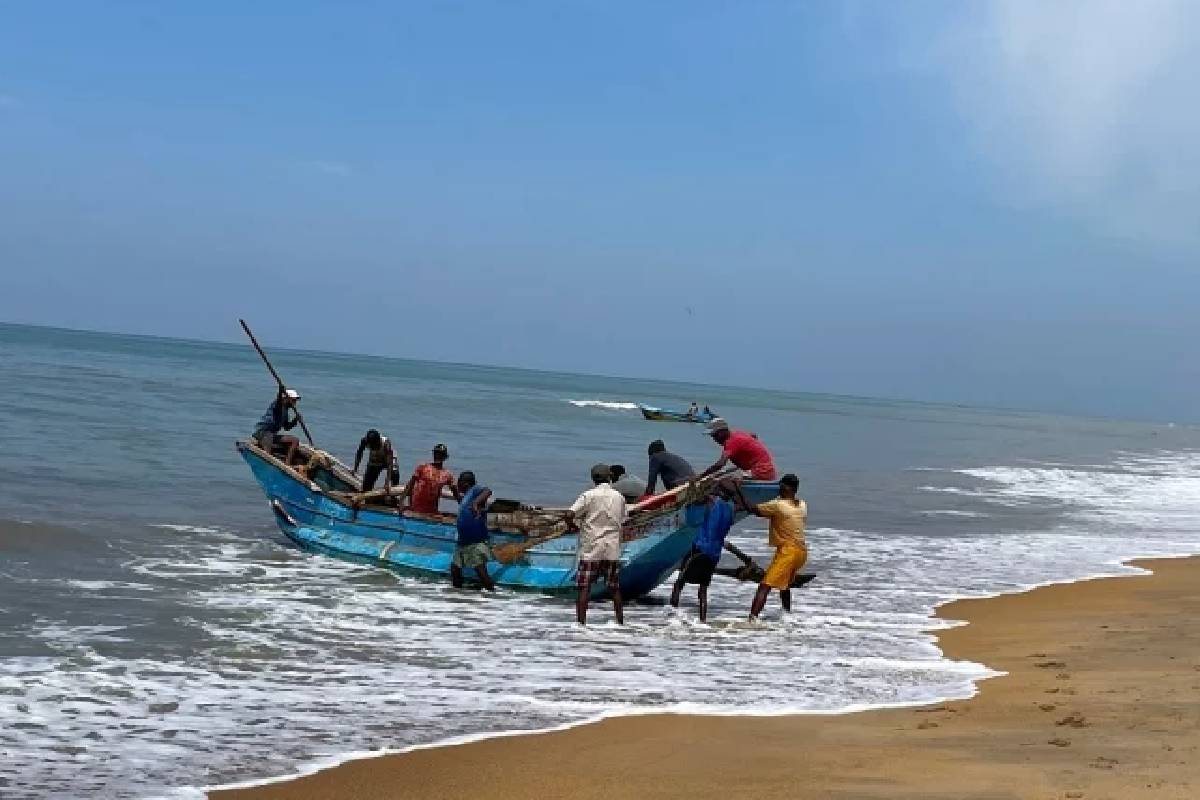 வடமராட்சி கிழக்கு பிரதேச ஒருங்கிணைப்பு குழு கூட்டத்தில் பலத்த வாத பிரதிவாதம் | Strong Arguments At Vadamaratchi East Meeting