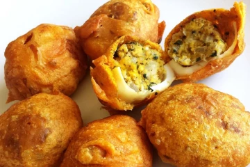 மீந்து போன சாதம் இருக்கா? வாங்க மொறு மொறு போண்டா செய்யலாம்