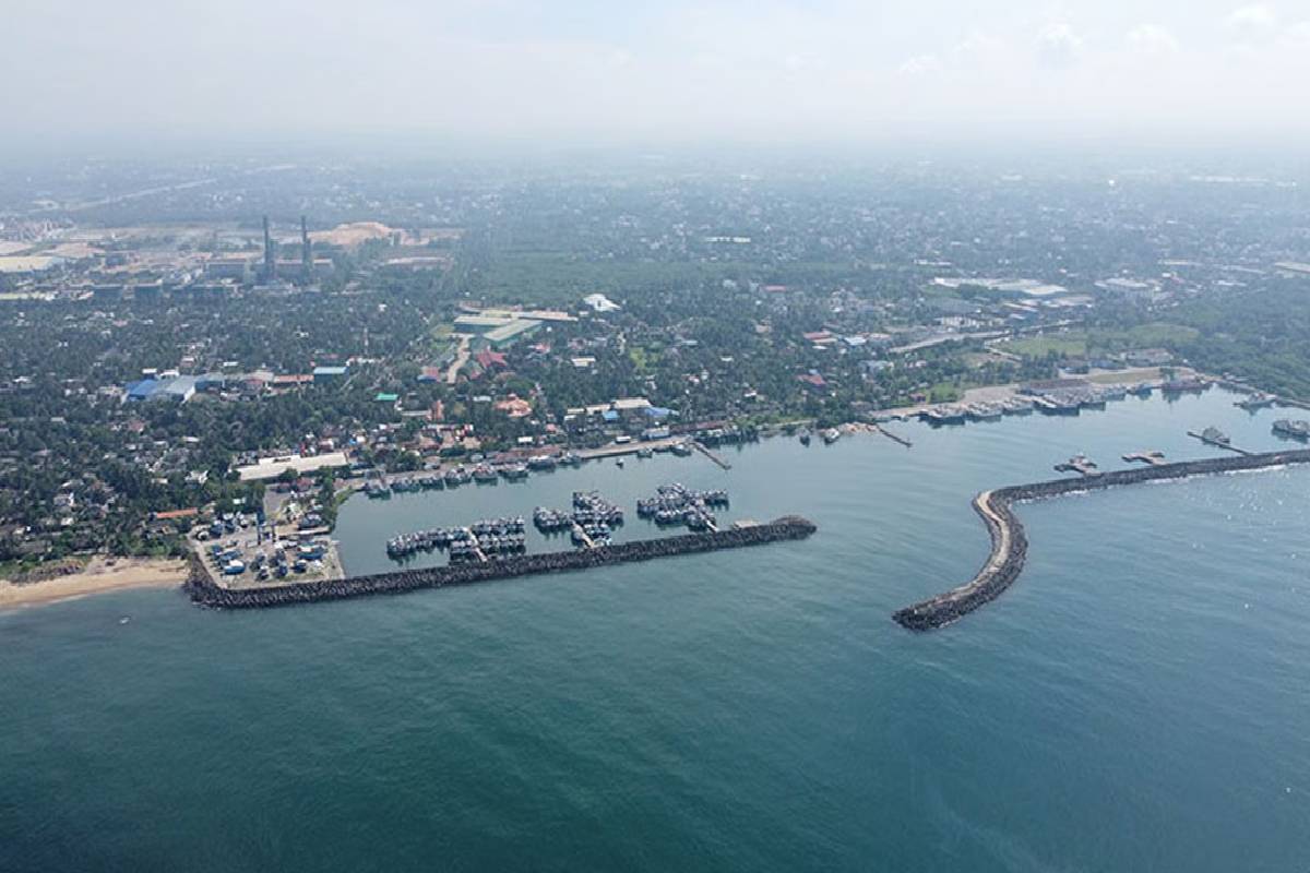 முன்னாள் அமைச்சரின் பெருந்தொகை எரிபொருள் மோசடி அம்பலம் | Former Mp Boats Fueled With Fuel Port On Credit முன்னாள் அமைச்சரின் பெருந்தொகை எரிபொருள் மோசடி அம்பலம் | Former Mp Boats Fueled With Fuel Port On Credit