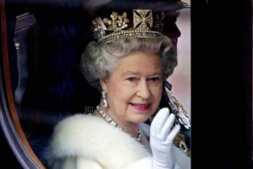 மறைந்த எலிசபெத் மகாராணியை பெருமைப்படுத்திய இங்கிலாந்து வங்கி!