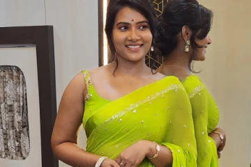 திவ்யா துரைசாமி சேலையில் அசத்தல் போட்டோஷூட்