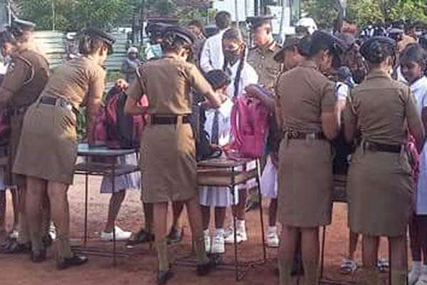 யாழ்.உடுவில் பிரதேச செயலக பிரிவில் உள்ள 5 பாடசாலைகளில் போதைப்பொருள் பாவனை! | 5 Schools Students Use In Drug