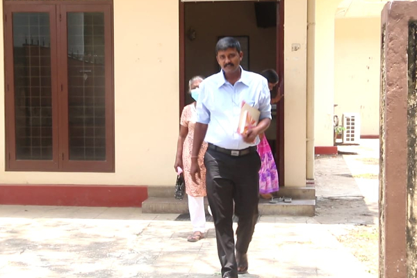 குரலற்றவர்களின் குரல் அமைப்பின் இணைப்பாளர் மனித உரிமை ஆணைக்குழுவில் முறைப்பாடு (Photos) | Complaint To The Human Rights Seeking Explanation