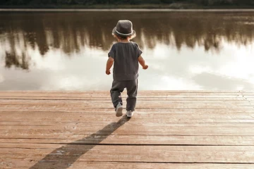 தனியே வீடு சென்ற 5 வயது சிறுவனுக்கு நேர்ந்த துயரம்