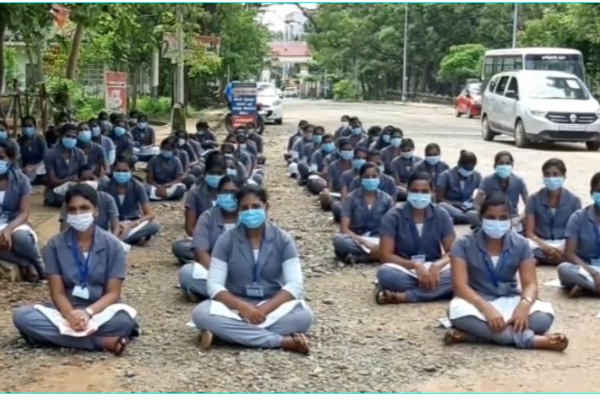 அடிப்படை வசதிகள் செய்து தர கோரி அரசு மருத்துவ கல்லூரி மாணவர்கள் போராட்டம்..! | Kanniyakumari Nagerkovil Students Protests அடிப்படை வசதிகள் செய்து தர கோரி அரசு மருத்துவ கல்லூரி மாணவர்கள் போராட்டம்..! | Kanniyakumari Nagerkovil Students Protests