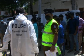 இலங்கை வந்த மூன்று வெளிநாட்டு பெண்களுக்கு காத்திருந்த அதிர்ச்சி!