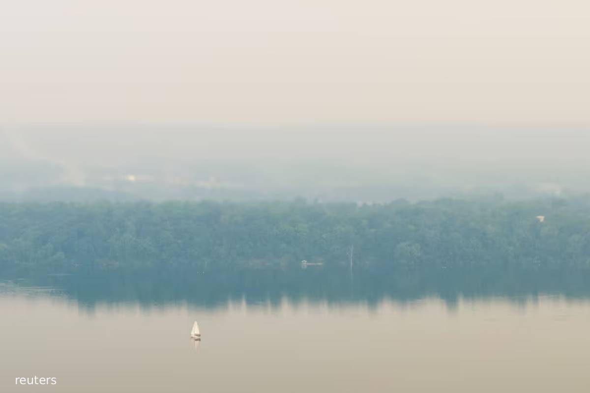 உலகிலேயே மிக மோசமானதாக மாறிய ரொறன்ரோவின் காற்றின் தரம் | Toronto Air Quality Worst உலகிலேயே மிக மோசமானதாக மாறிய ரொறன்ரோவின் காற்றின் தரம் | Toronto Air Quality Worst