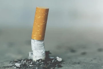 24 வயதுக்கு கீழ் உள்ளவர்களுக்கு சிகரட் விற்க தடை