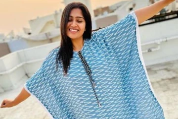 மாடர்ன் உடையில் கலக்கும் முத்தழகு சீரியல் நடிகை ஷோபனாவின் இன்ஸ்டா புகைப்படங்கள்