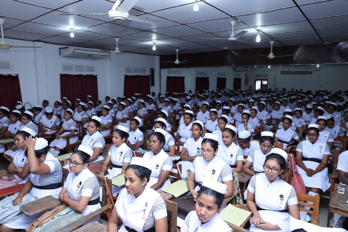 எதிர்வரும் ஒக்டோபர் மாதத்தில் ஆயிரக்கணக்கான தாதியர்களுக்கு நியமனம் | 2847 More Nurses Appointed In October