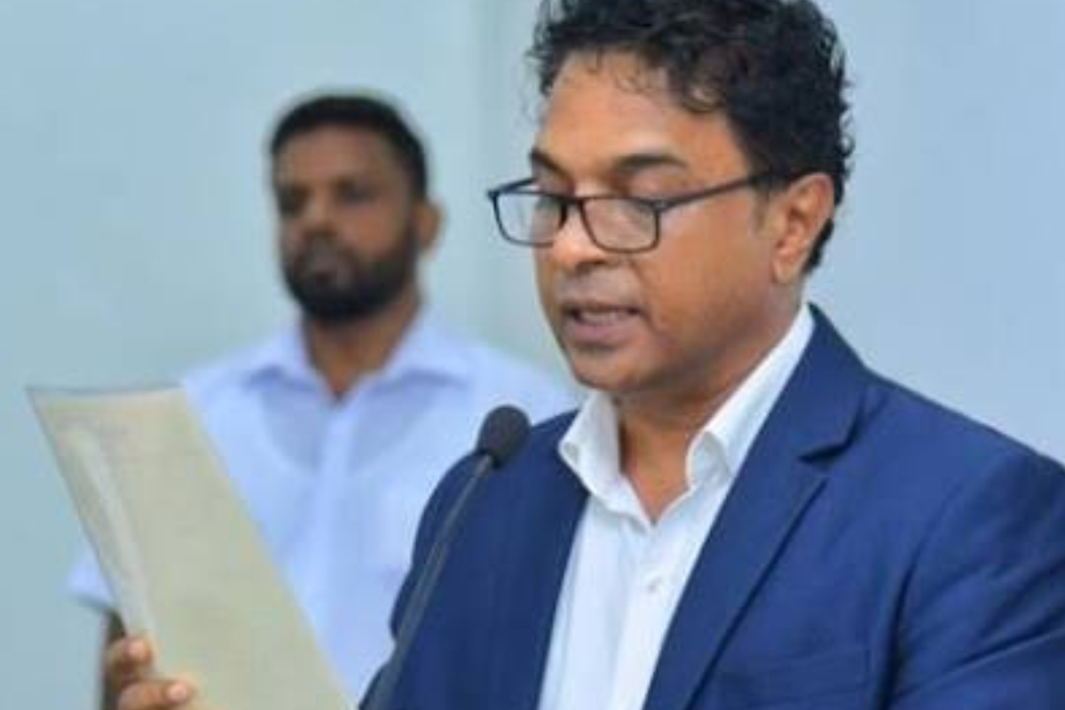 அர்ச்சுனாவுக்கு தெரியும்! விடுதலைப் புலிகள் அமைப்பால் ஆட்சியை கைப்பற்றிய அநுர என்கிறது மகிந்த தரப்பு | Anura Who Seized Power With The Ltt அர்ச்சுனாவுக்கு தெரியும்! விடுதலைப் புலிகள் அமைப்பால் ஆட்சியை கைப்பற்றிய அநுர என்கிறது மகிந்த தரப்பு | Anura Who Seized Power With The Ltt