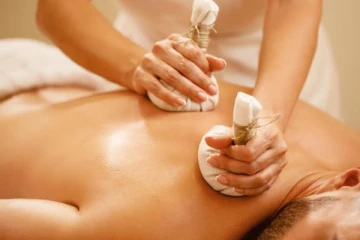 மசாஜ் நிலையம் என்ற போர்வையில் விபச்சார விடுதி