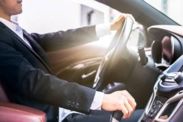 தலைவர்கள் என்போர் டிரைவர்களை போன்றோரே!